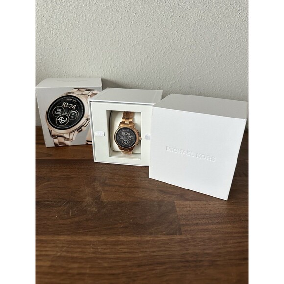 Michael Kors Smartwatch Access Runaway Smartwatch MKT5046 Rose Gold - Picture 1 of 16